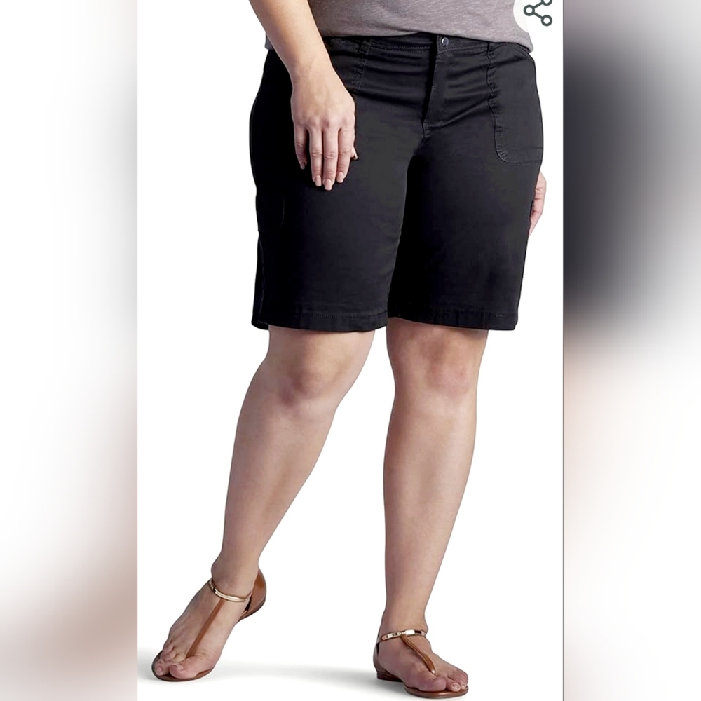 NWT Lee Ultra Luxe Stretch Cotton Bermuda Cargo Shorts Black 20W